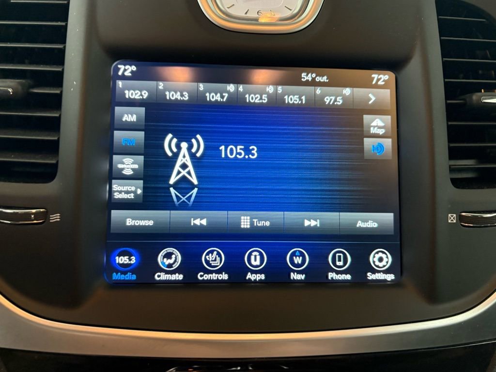 Used 2023 Chrysler 300 Touring L w/ Popular Equipment Group image 19