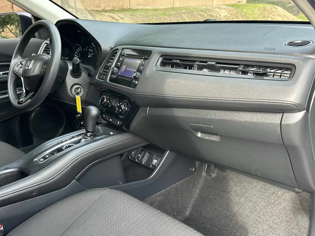 Used 2017 Honda HR-V LX image 22