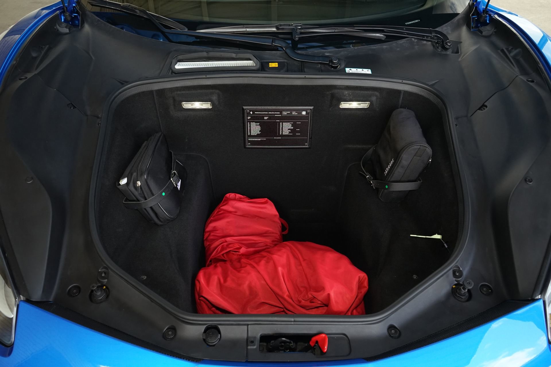Used 2017 Ferrari 488 Spider image 32