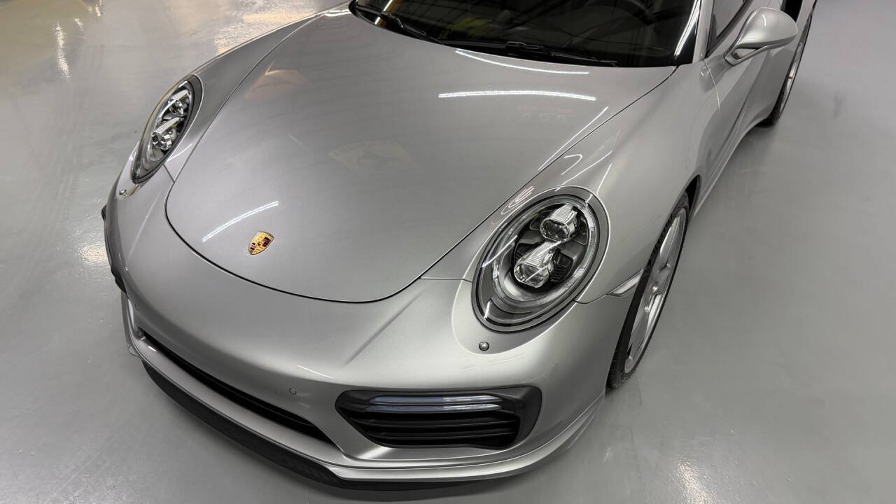 Used 2017 Porsche 911 4 Coupe AWD/4WD image 32