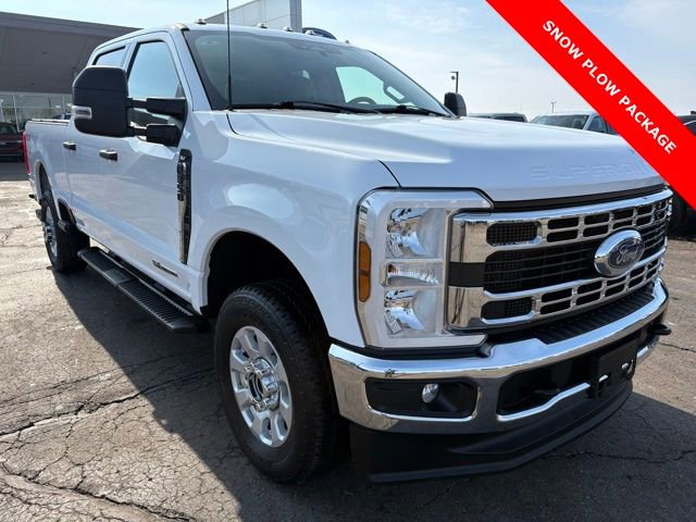 Used 2024 Ford F350 XLT w/ Snow Plow Prep Package image 4