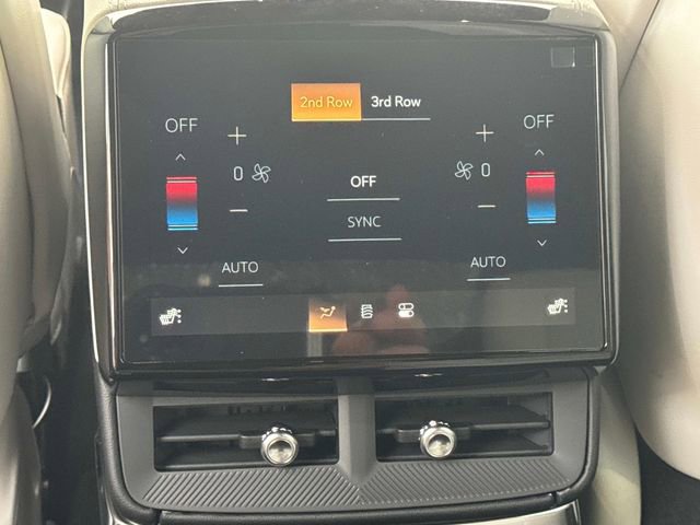 New 2026 Cadillac Vistiq Luxury AWD/4WD image 14