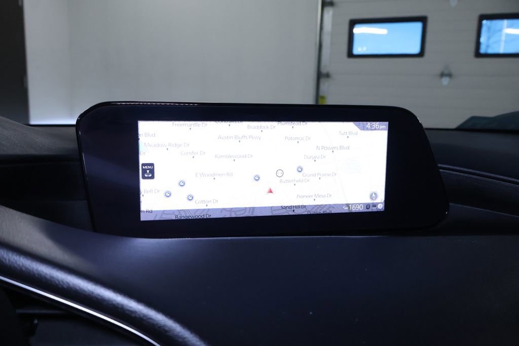 Used 2024 MAZDA MAZDA3 s image 29