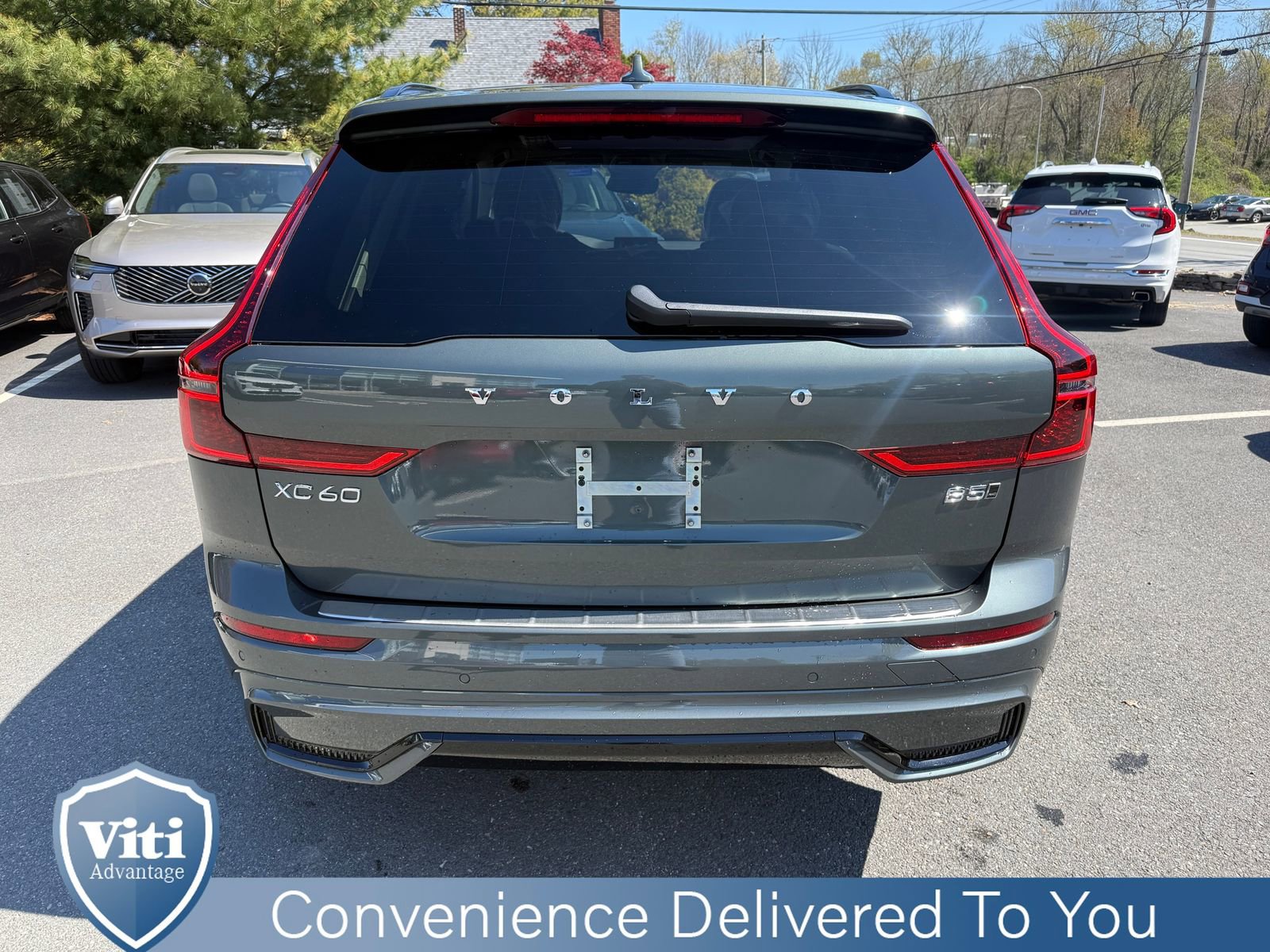 New 2026 Volvo XC60 B5 Plus w/ Protection Package Premier AWD/4WD image 7