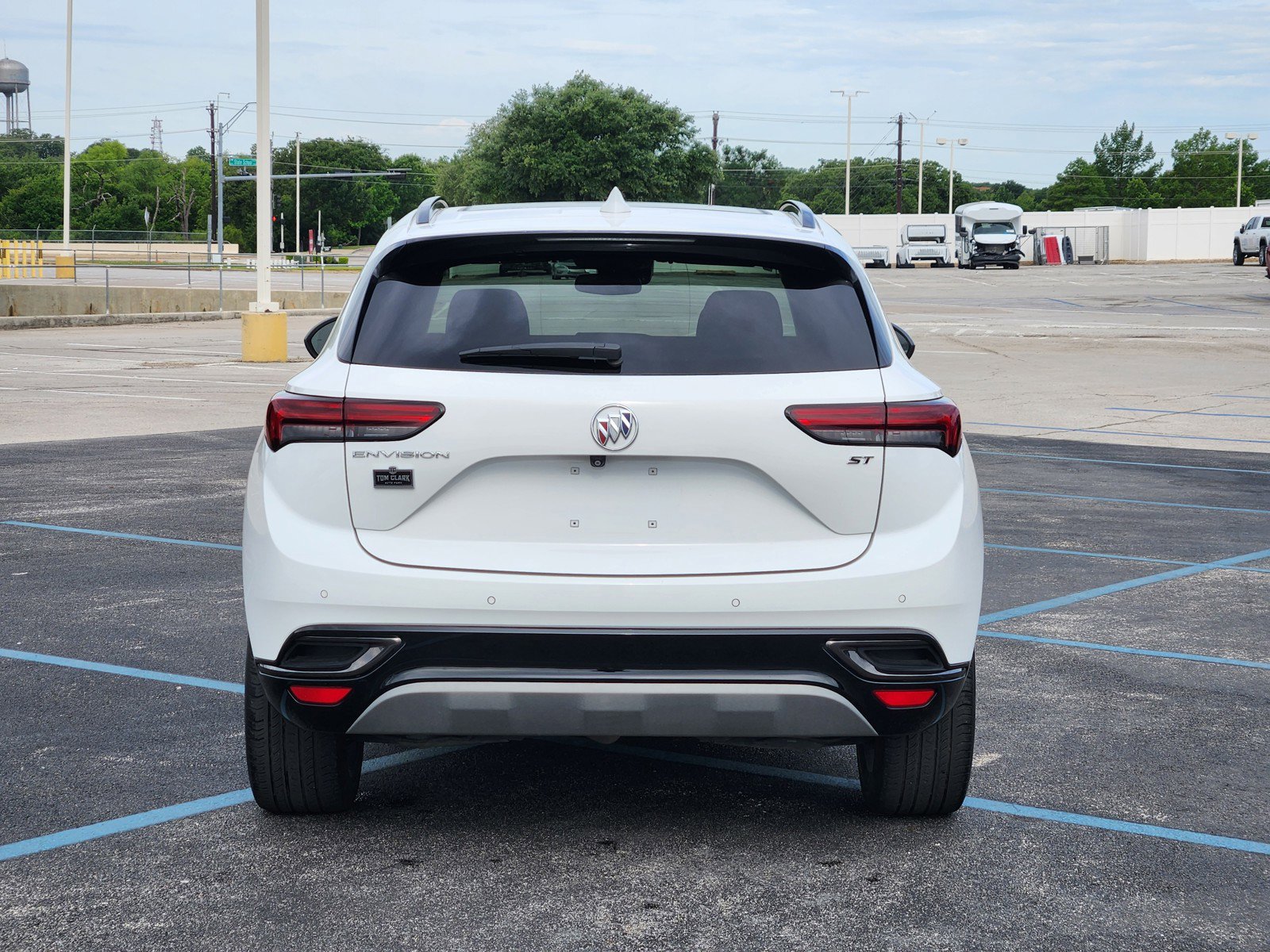 Used 2022 Buick Envision Essence w/ Technology Package I FWD image 33