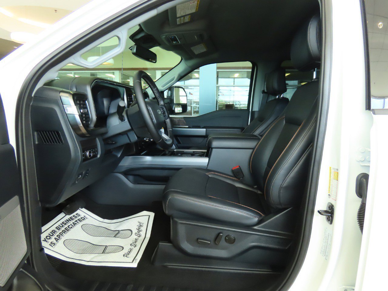 New 2026 Ford F250 Lariat w/ Black Appearance Package AWD/4WD image 21