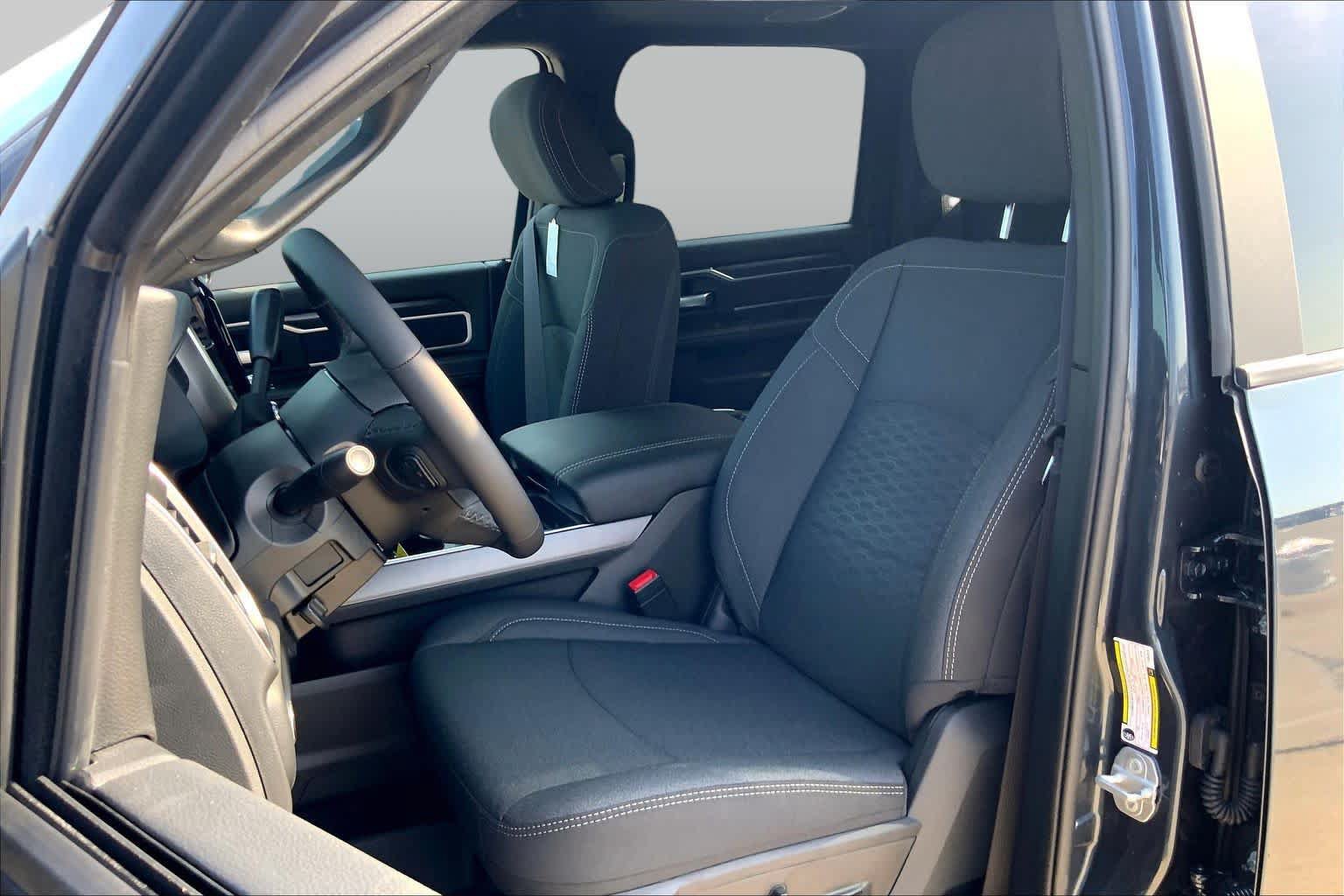 New 2026 RAM 3500 Lone Star AWD/4WD image 9