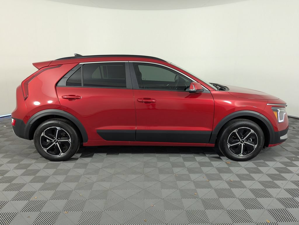 New 2025 Kia Niro EX w/ EX Cold Weather Package FWD image 8