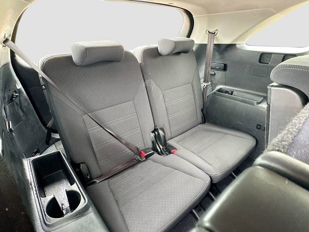 Used 2019 Kia Sorento L FWD image 32