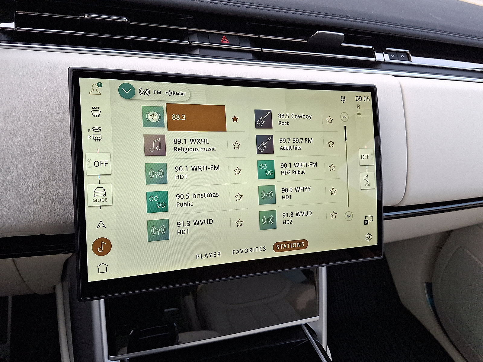 New 2026 Land Rover Range Rover Long Wheelbase SE image 8