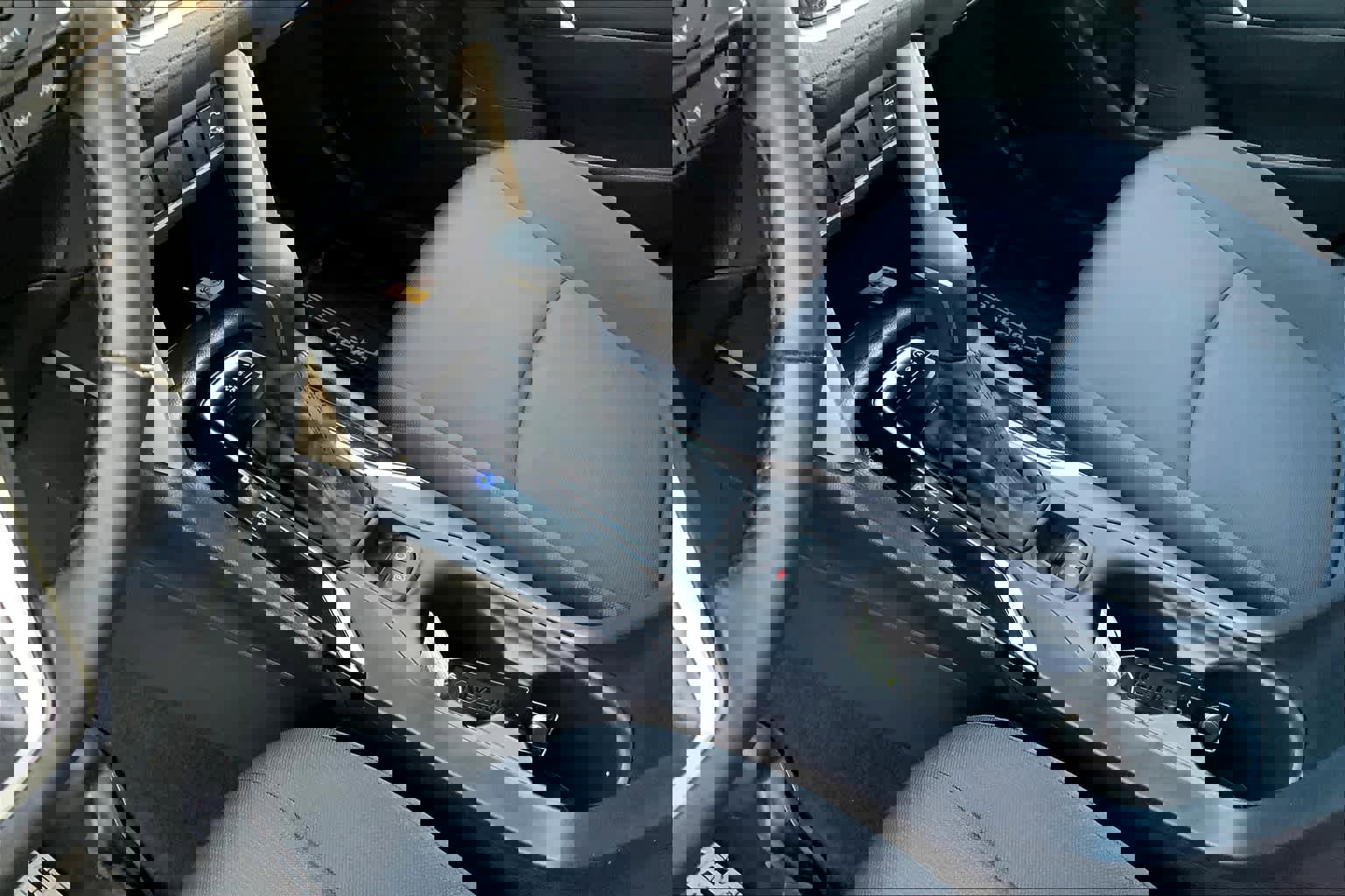 Used 2022 Toyota Corolla Cross LE image 15