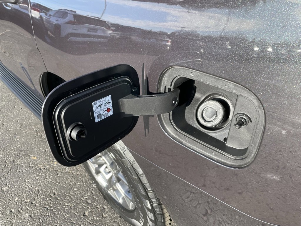 New 2026 Ford Expedition Active image 61