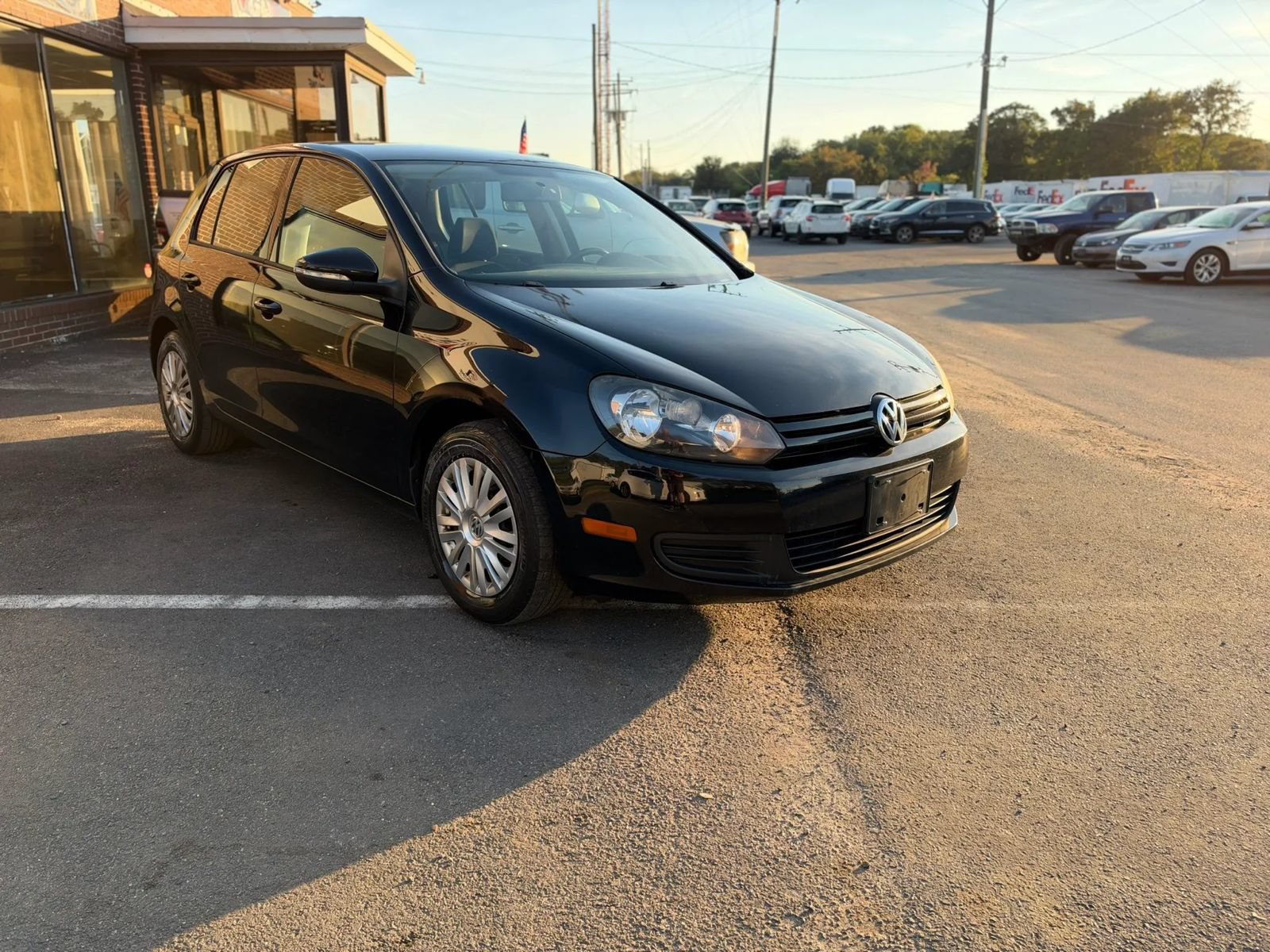 Used 2013 Volkswagen Golf 4-Door FWD image 7
