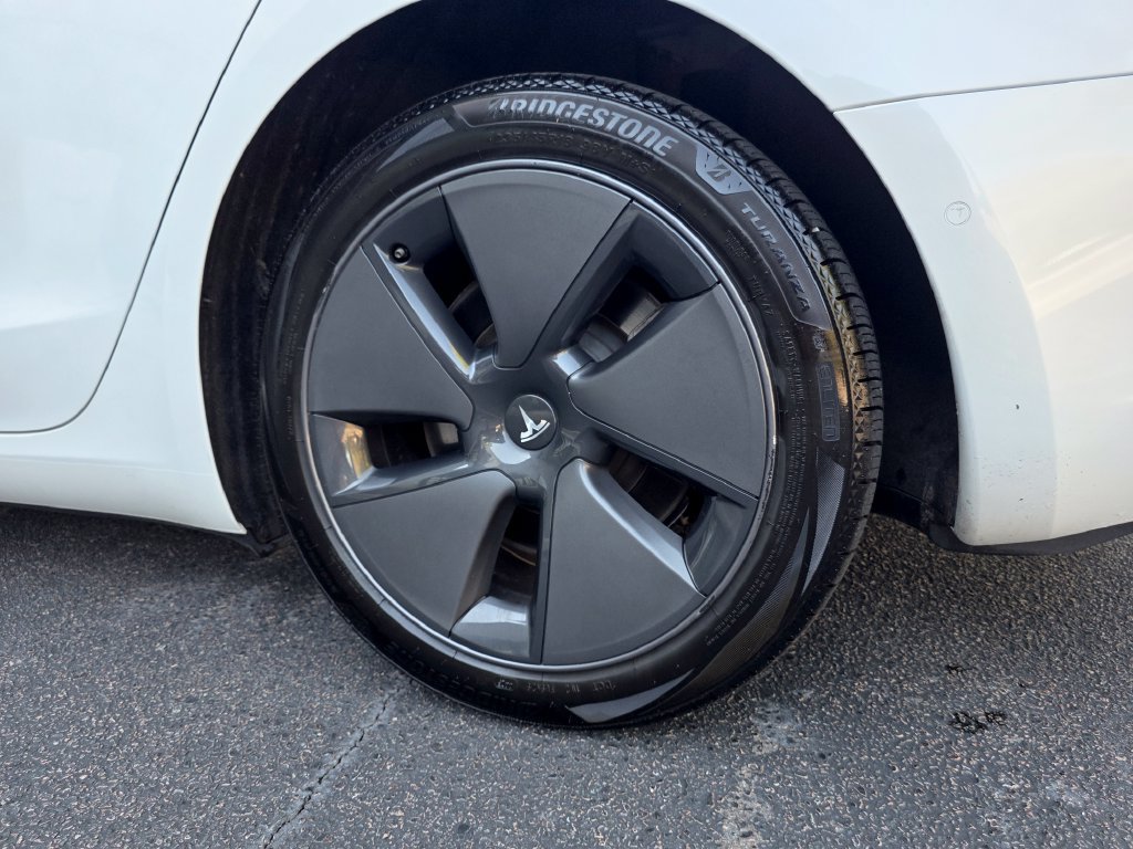 Used 2021 Tesla Model 3 Long Range AWD/4WD image 29