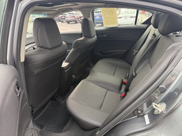 Used 2013 Acura ILX w/ Technology Package FWD image 5