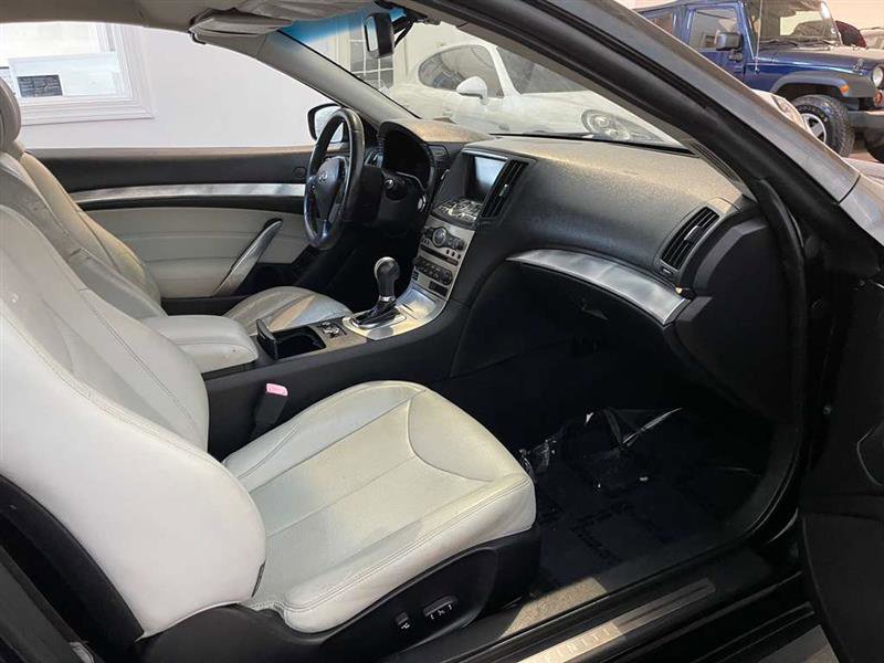 Used 2009 INFINITI G37 Sport w/ Premium Pkg image 12