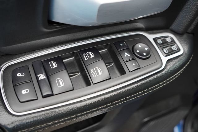 Used 2024 RAM 2500 Big Horn w/ Bed Utility Group image 21