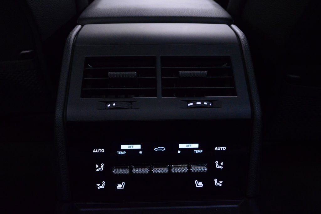 Certified 2025 Porsche Panamera 4 AWD/4WD image 37