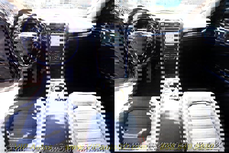 Used 2018 Ford Fusion Energi SE image 7