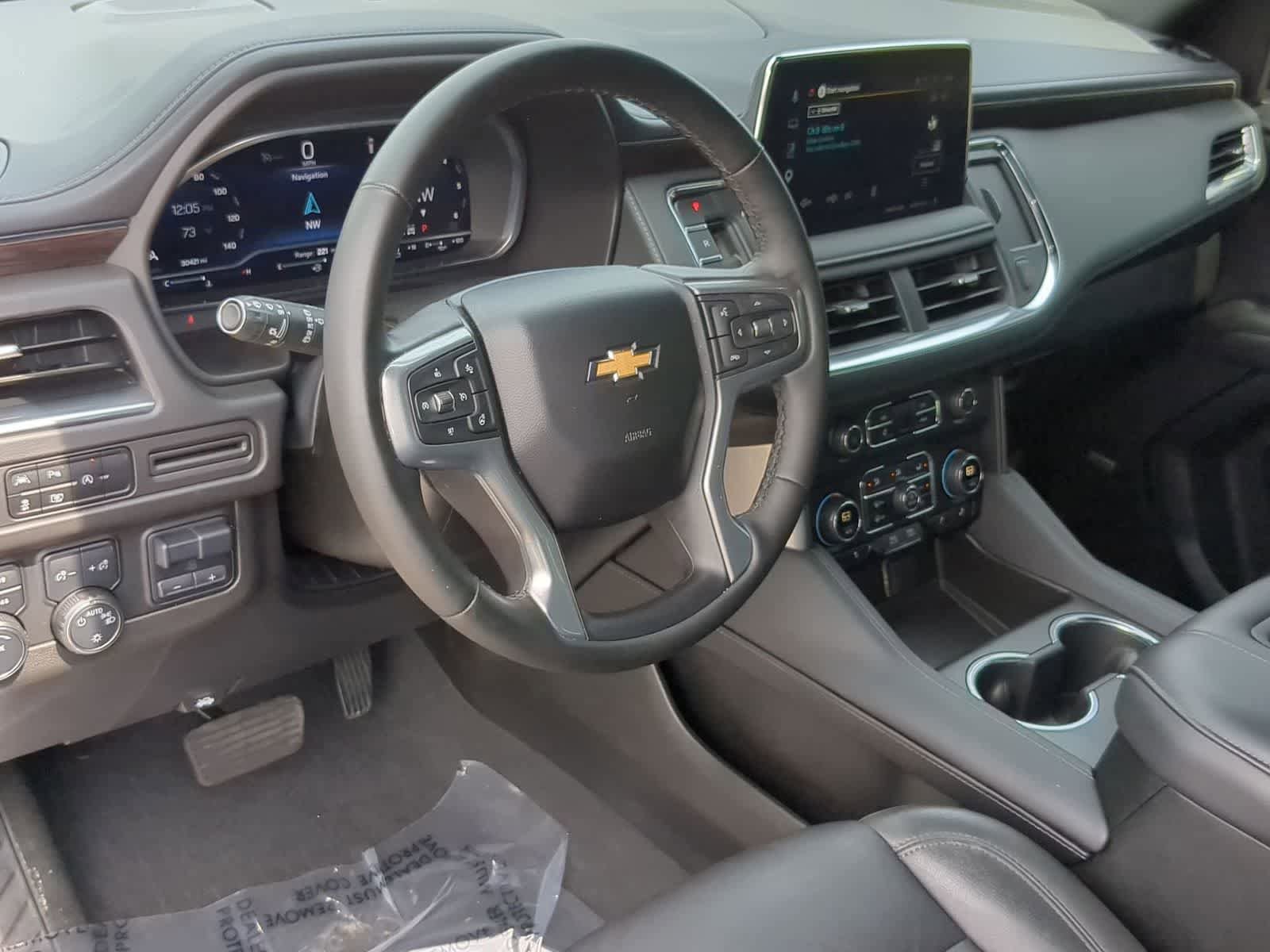 Used 2024 Chevrolet Suburban LT w/ LT Signature Package AWD/4WD image 10