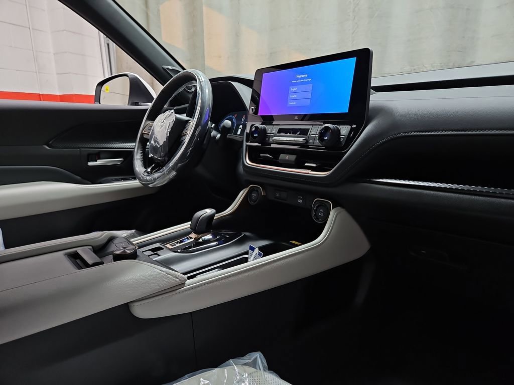 New 2026 Toyota Grand Highlander AWD Hybrid image 29