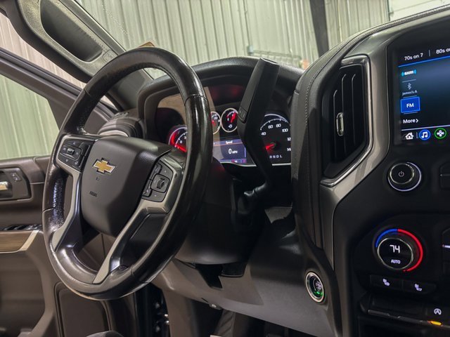 Used 2021 Chevrolet Silverado 1500 LT image 19