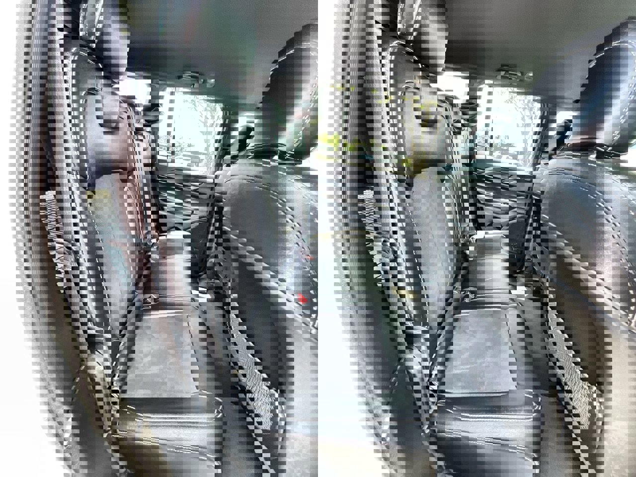 Used 2023 Jeep Grand Cherokee Altitude image 25