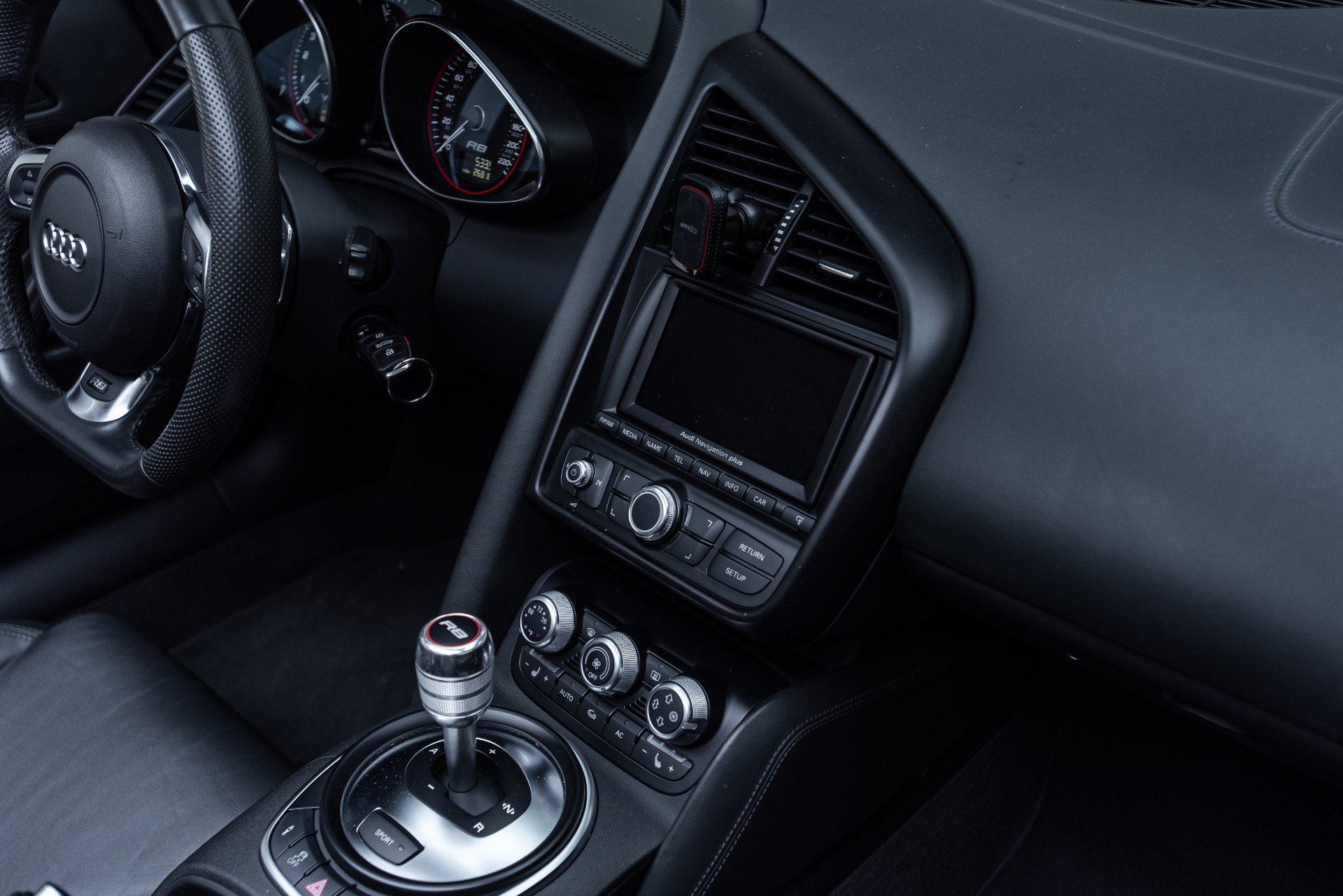 Used 2012 Audi R8 V10 AWD/4WD image 37
