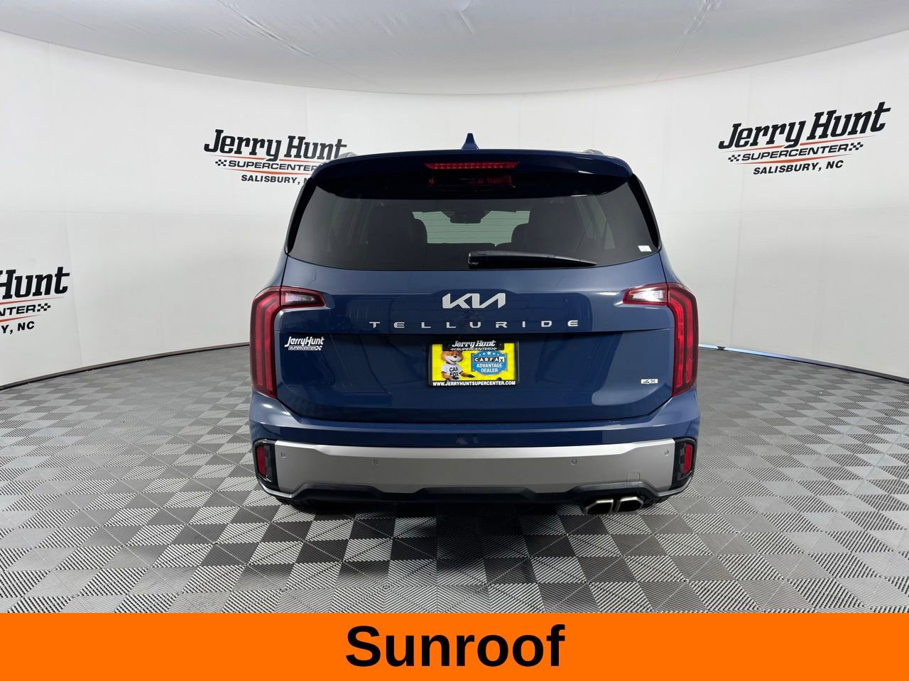 Used 2025 Kia Telluride S image 8