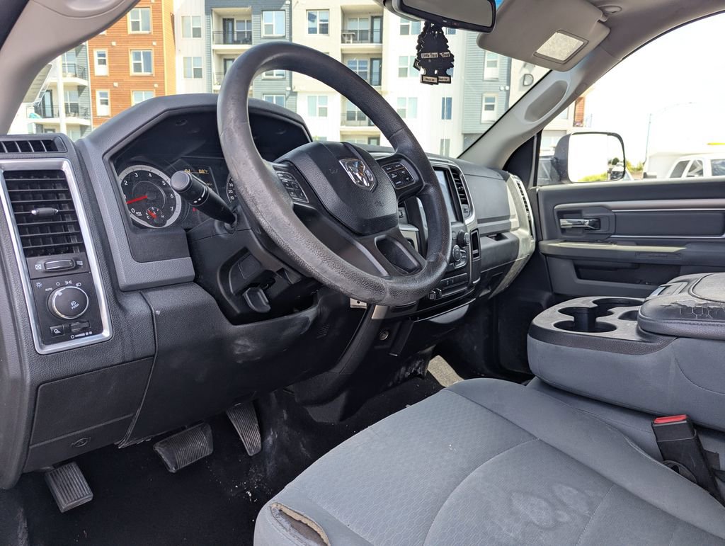 Used 2018 RAM 1500 SLT AWD/4WD image 15