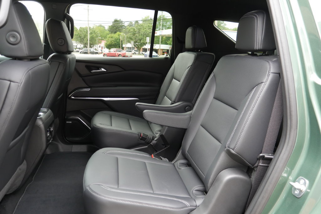 New 2027 Chevrolet Traverse LT w/ Enhanced Driving Package AWD/4WD image 18