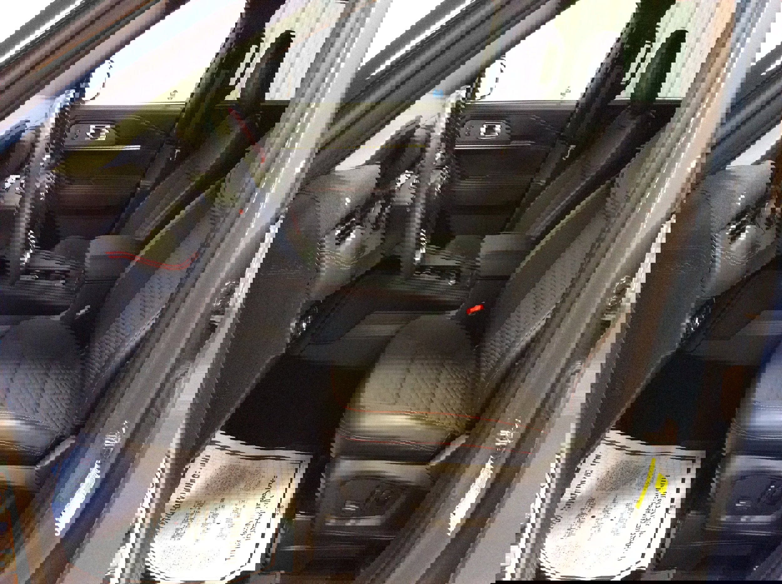 Used 2025 Ford Explorer ST-Line image 15