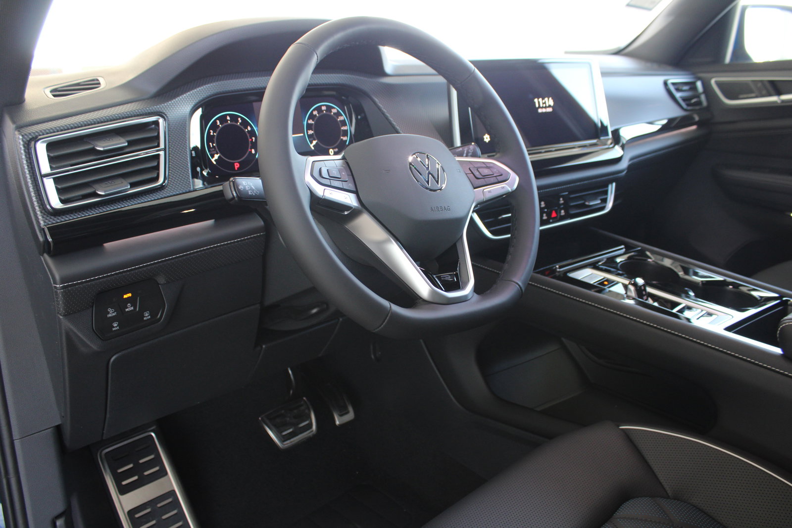 New 2025 Volkswagen Atlas Cross Sport SEL Premium R-Line image 11