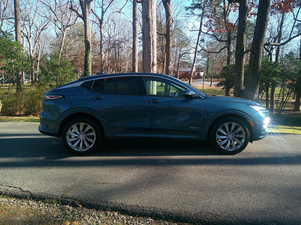 Used 2025 Buick Envista Avenir image 4