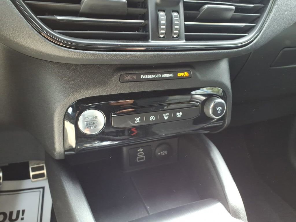 Used 2024 Ford Escape ST-Line w/ Tech Pack #1 AWD/4WD image 22