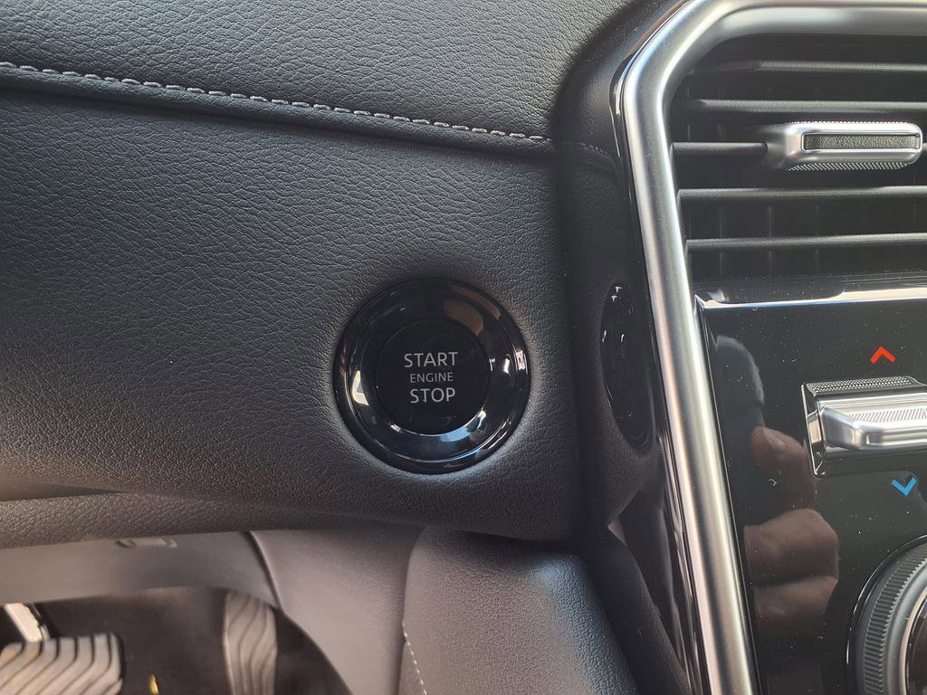 New 2026 Nissan Armada SL w/ Captain's Chari Seat Package image 35