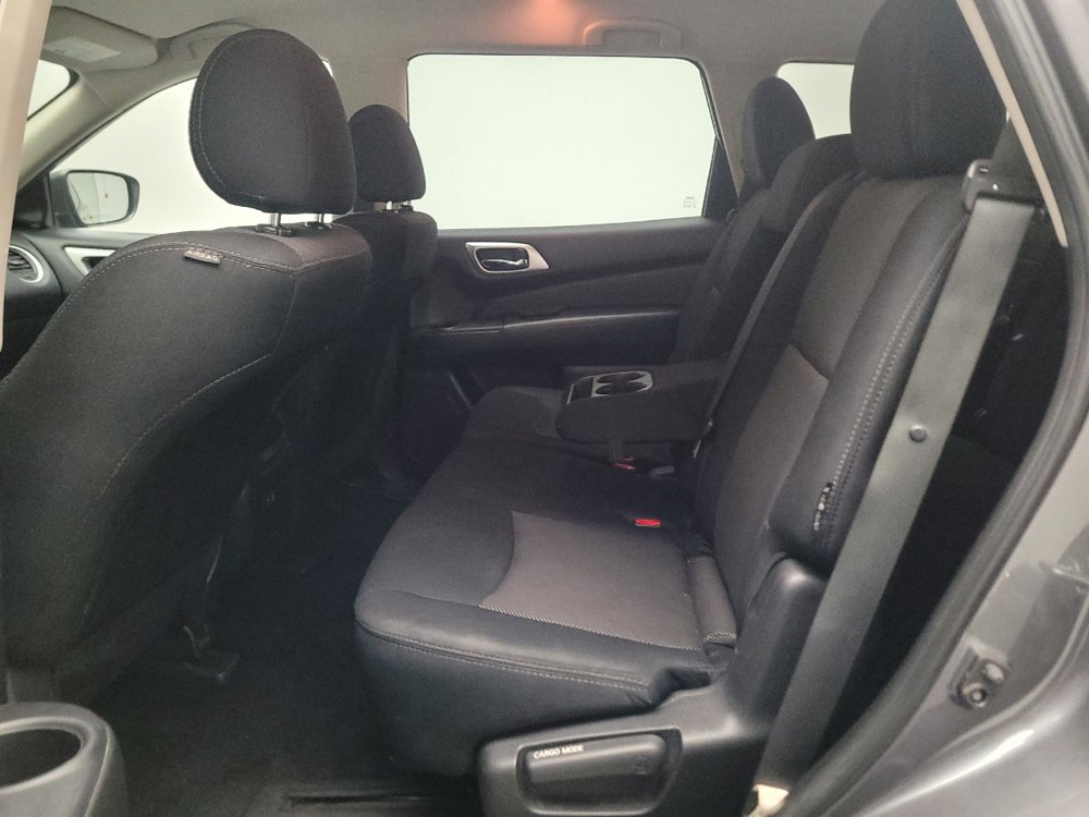 Used 2019 Nissan Pathfinder SV FWD image 18