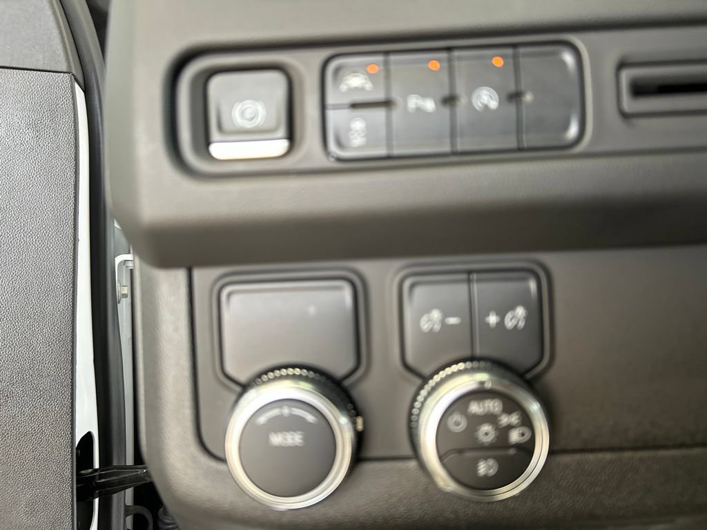 Certified 2023 GMC Yukon SLE RWD image 25