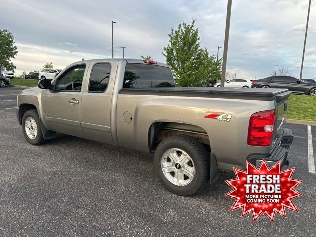 Used 2008 Chevrolet Silverado 1500 LTZ w/ Suspension Package, Off-Road AWD/4WD image 5