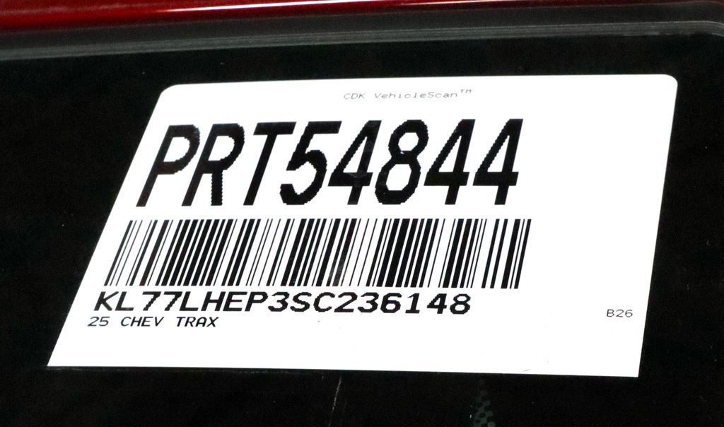 Used 2025 Chevrolet Trax LT w/ LT Convenience Package image 32