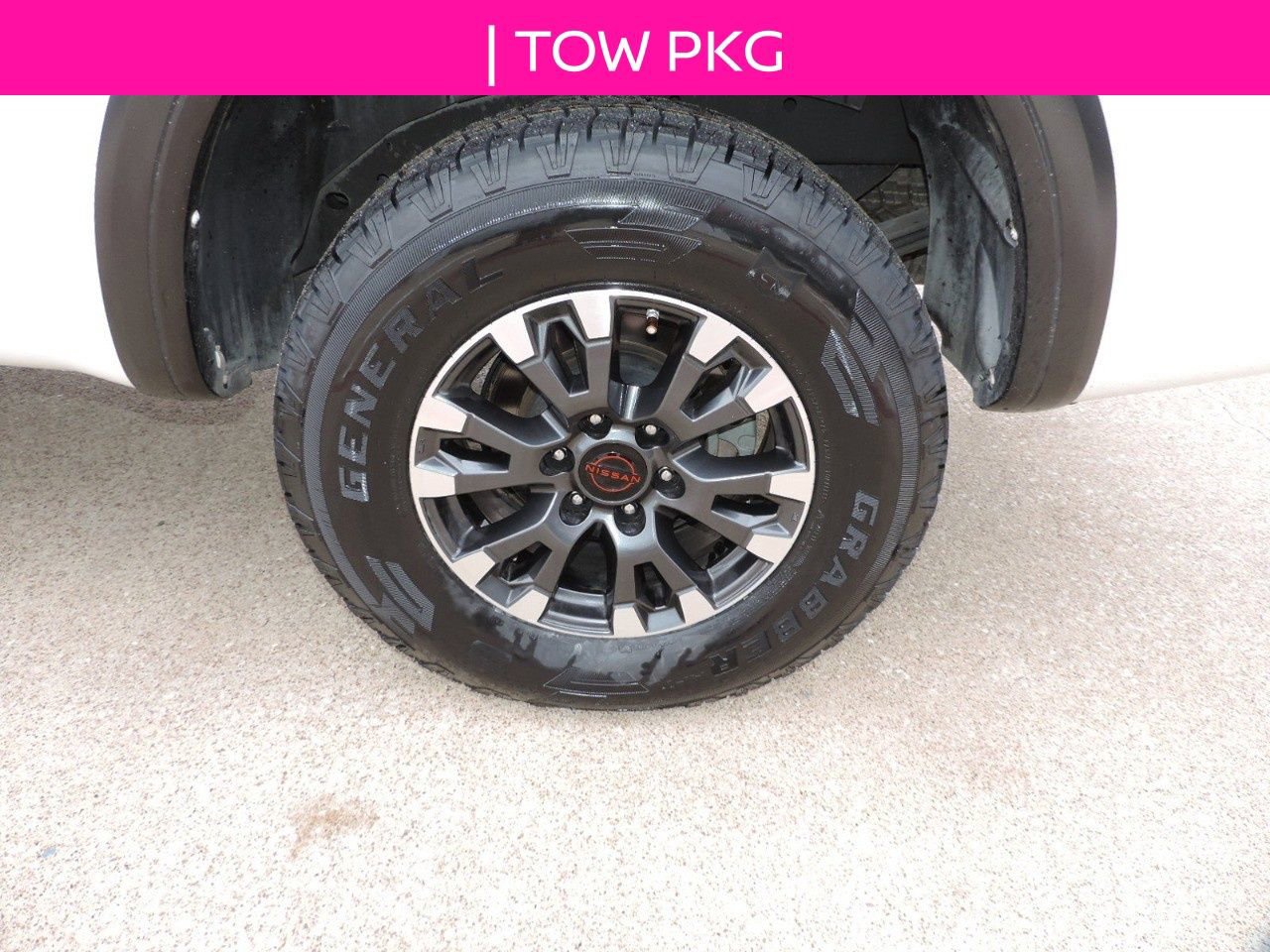 Used 2023 Nissan Titan PRO-4X image 15