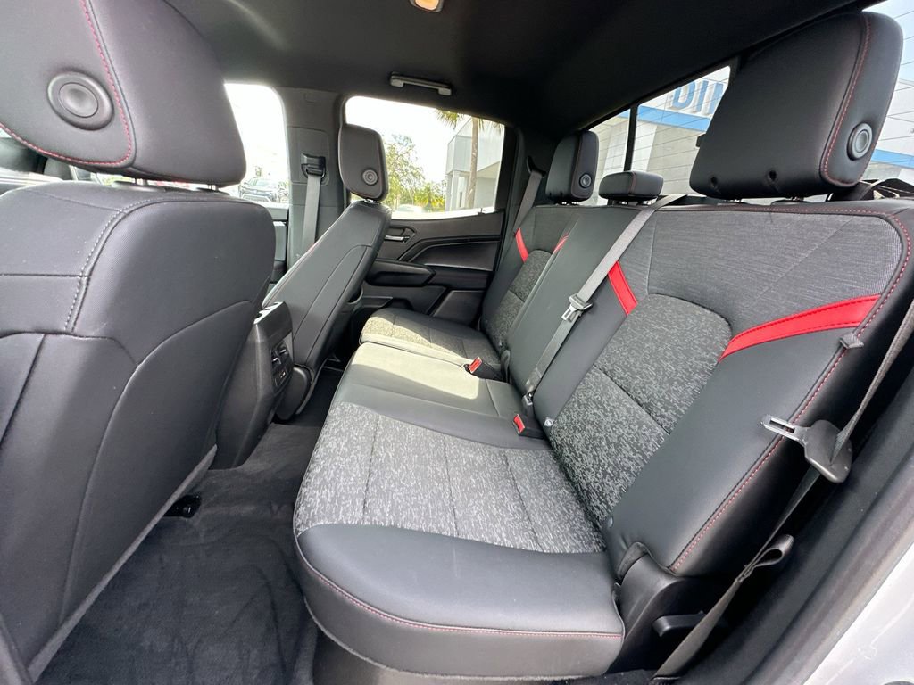 Used 2023 Chevrolet Colorado Z71 w/ Z71 Convenience Package 2 image 23