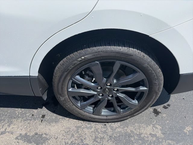 Used 2024 Chevrolet Equinox RS w/ LPO, Floor Liner Package FWD image 3