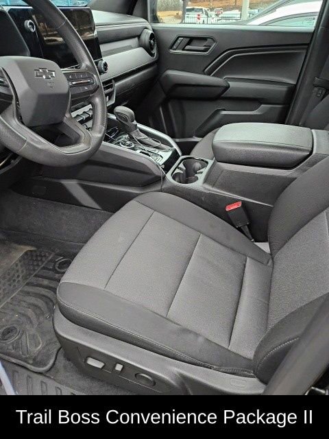Used 2023 Chevrolet Colorado Trail Boss w/ Technology Package image 6