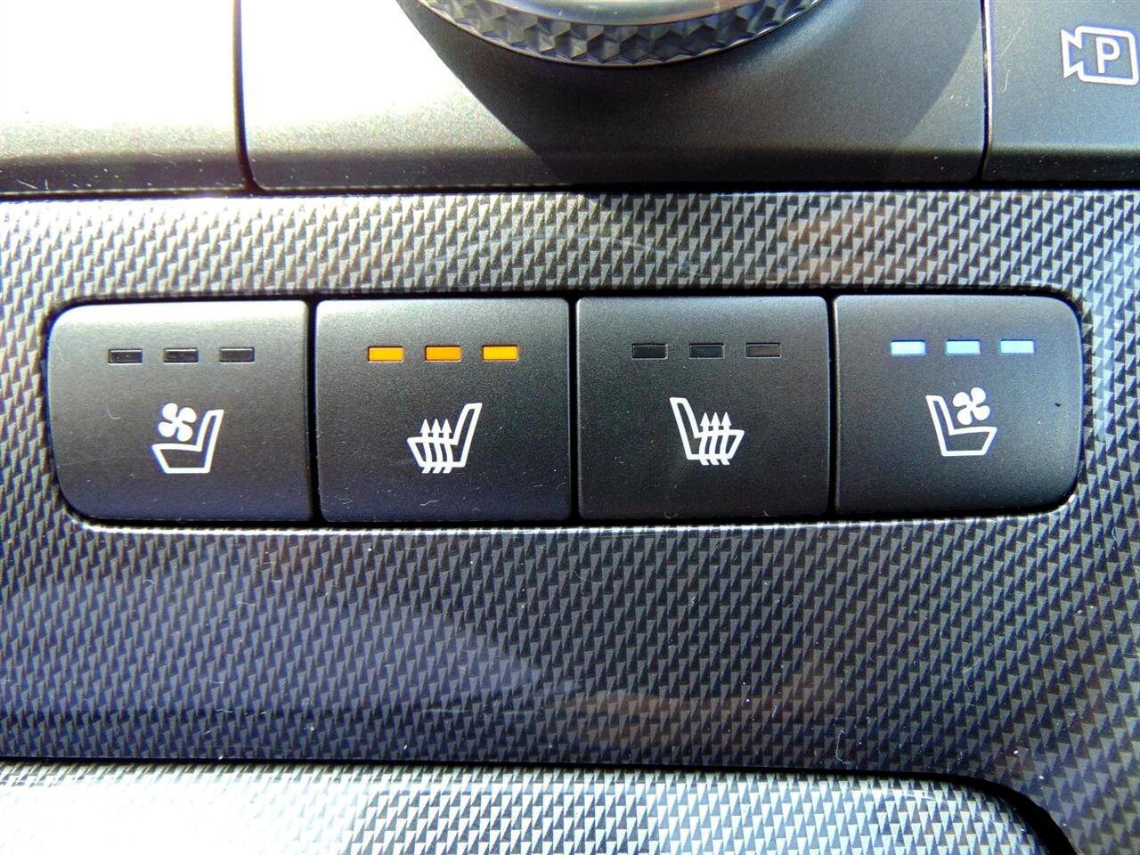 Used 2023 Hyundai Santa Fe Limited image 26