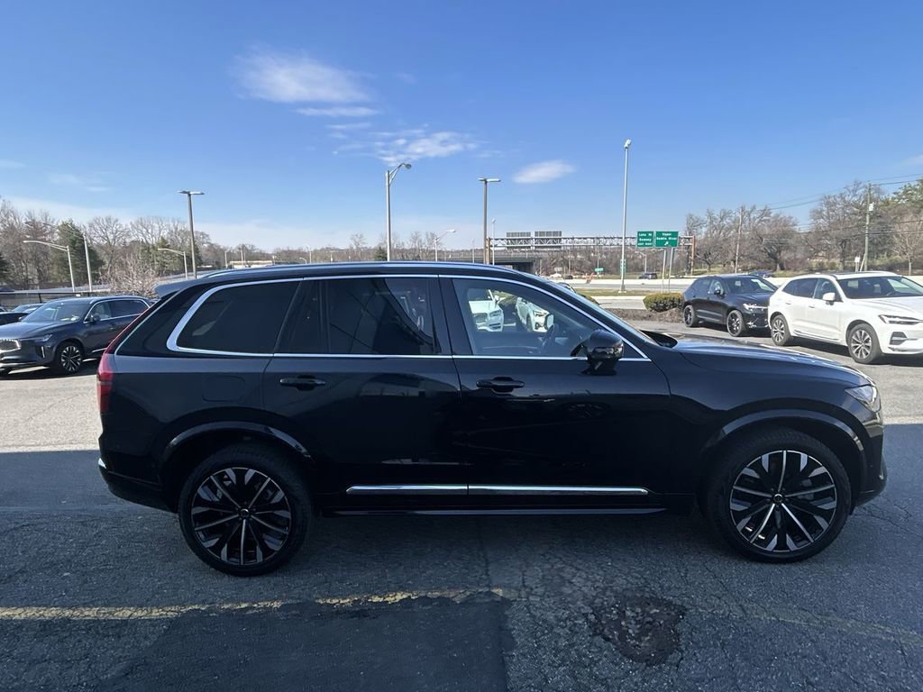 Certified 2025 Volvo XC90 T8 Ultra image 9