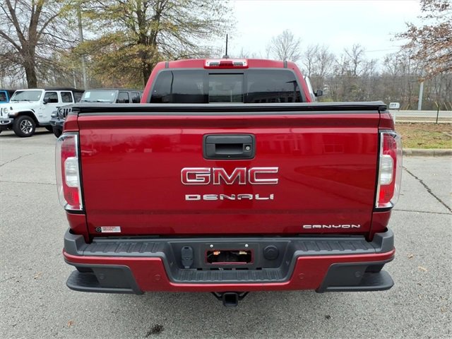 Used 2022 GMC Canyon Denali image 17