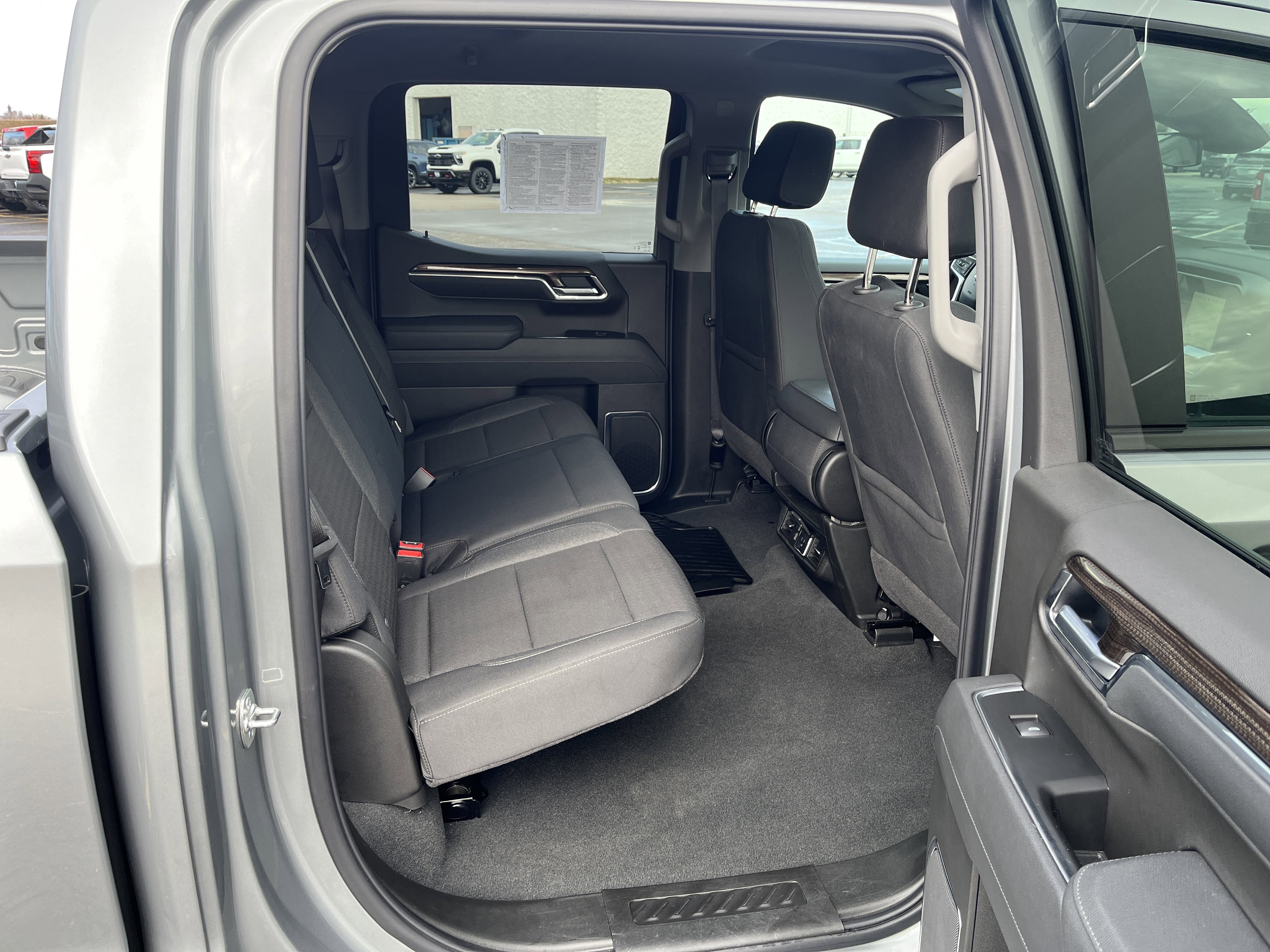 Used 2026 Chevrolet Silverado 1500 LT image 14