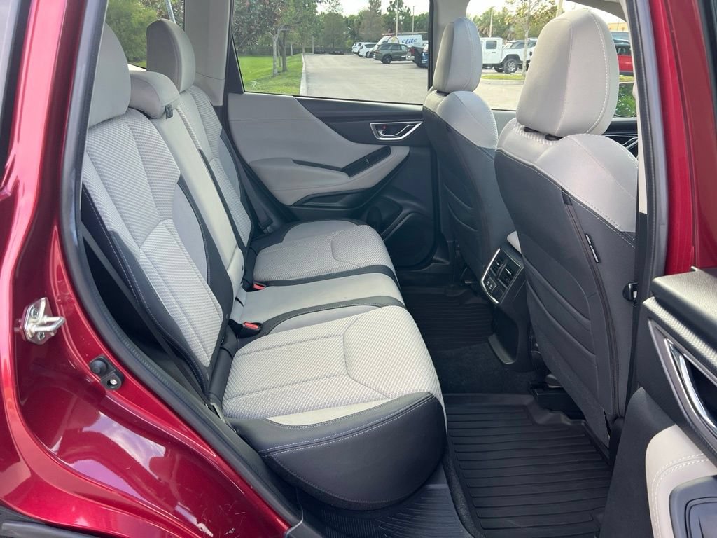 Used 2020 Subaru Forester Premium AWD/4WD image 17