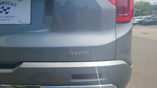 Used 2023 GMC Acadia Denali AWD/4WD image 8